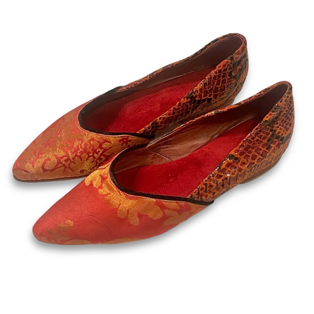 MERE Handcrafted Brocade Contrast Texture Snakeskin Pointed Toe Wood Heel Flats - Picture 4 of 16